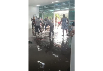 Funcionários montaram uma força-tarefa para amenizar a situação -  (crédito: Material cedido ao Correio) -Funcionários montaram uma força-tarefa para amenizar a situação -  (crédito: Material cedido ao Correio)