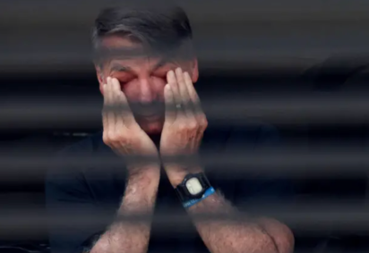 Família e defesa de Bolsonaro alegam que seu quadro clínico inspiram cuidados intensivos e recorrentes e que o ambiente domiciliar seria o mais adequado para o ex-presidente  -  (crédito: AFP via Getty Images) -Família e defesa de Bolsonaro alegam que seu quadro clínico inspiram cuidados intensivos e recorrentes e que o ambiente domiciliar seria o mais adequado para o ex-presidente  -  (crédito: AFP via Getty Images)