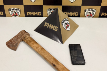 O suspeito foi encaminhado à Delegacia de Polícia Civil para as providências cabíveis -  (crédito: PMMG/Reprodução)