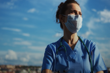 Profissionais da &aacute;rea de medicina aguardam abertura do Exame Revalida 2026 -  (crédito: Divulga&ccedil;&atilde;o / Inep)