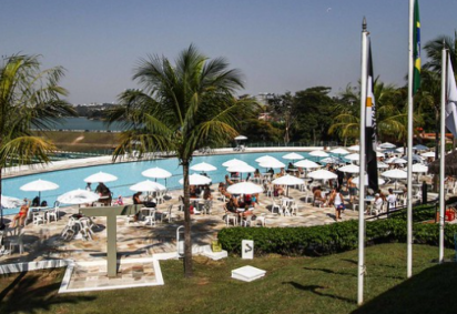 As mini câmeras foram encontradas depois que uma aluna suspeitou algo estranho em um dos interruptores de luz - (Imagem ilustrativa) -  (crédito: Flickr/Reprodução)