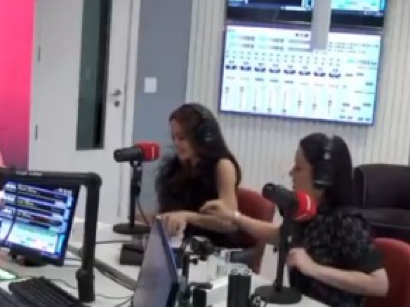 Nas redes sociais, internautas dividiram opiniões sobre o comportamento das artistas. Alguns consideraram a atitude de Maiara desrespeitosa, enquanto outros apontaram exagero na reação de Maraisa -  (crédito: Reprodução/Redes Sociais )
