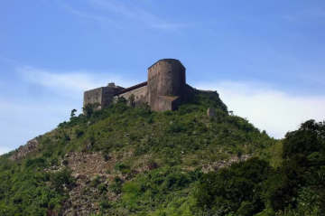 Forte do século XIX, Citadelle Laferrière, em Milot, Patrimônnio Mundial da Unesco - (crédito: Wikimedia/Domínio Público) Forte do século XIX, Citadelle Laferrière, em Milot, Patrimônnio Mundial da Unesco - (crédito: Wikimedia/Domínio Público)
