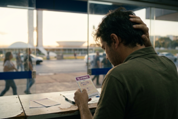 Todos os bilhetes premiados no Distrito Federal na Lotofácil foram apostas simples, com 15 números marcados, no valor de R$ 3,50 -  (crédito: Gemini/Google IA)