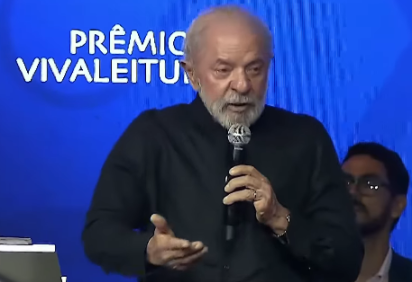 Lula discursa na cerimônia de entrega do prêmio Vivaleitura -  (crédito: Reprodução/Youtube LulaOficial) -Lula discursa na cerimônia de entrega do prêmio Vivaleitura -  (crédito: Reprodução/Youtube LulaOficial)