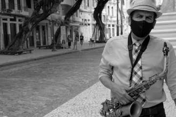 Documentário relembra período crítico da pandemia e interrupção do carnaval em Pernambuco -  (crédito: Divulgação)