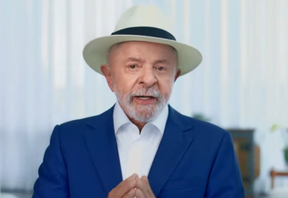 Lula fez declaração na TV na noite desta quinta-feira (30/4) -  (crédito: Reprodução/Youtube) -Lula fez declaração na TV na noite desta quinta-feira (30/4) -  (crédito: Reprodução/Youtube)