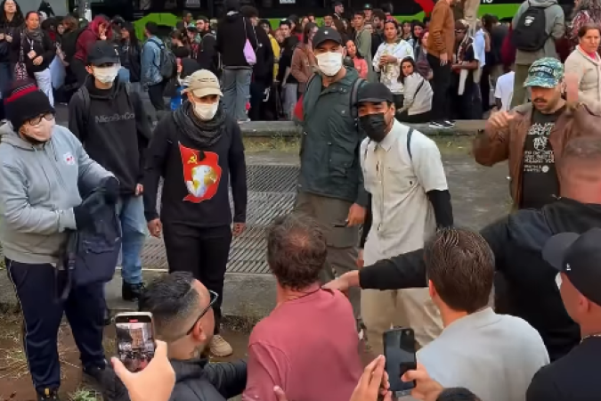 Protesto de universitários em SP termina em confronto com vereadores -  (crédito: Reprodução/Redes sociais )