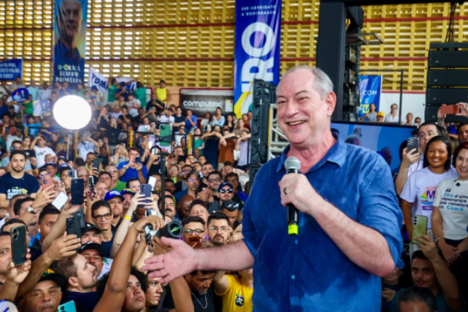 Ciro Gomes lançou pré-candidatura ao governo do Ceará neste sábado em Fortaleza - (crédito: Reprodução redes sociais) Ciro Gomes lançou pré-candidatura ao governo do Ceará neste sábado em Fortaleza - (crédito: Reprodução redes sociais)