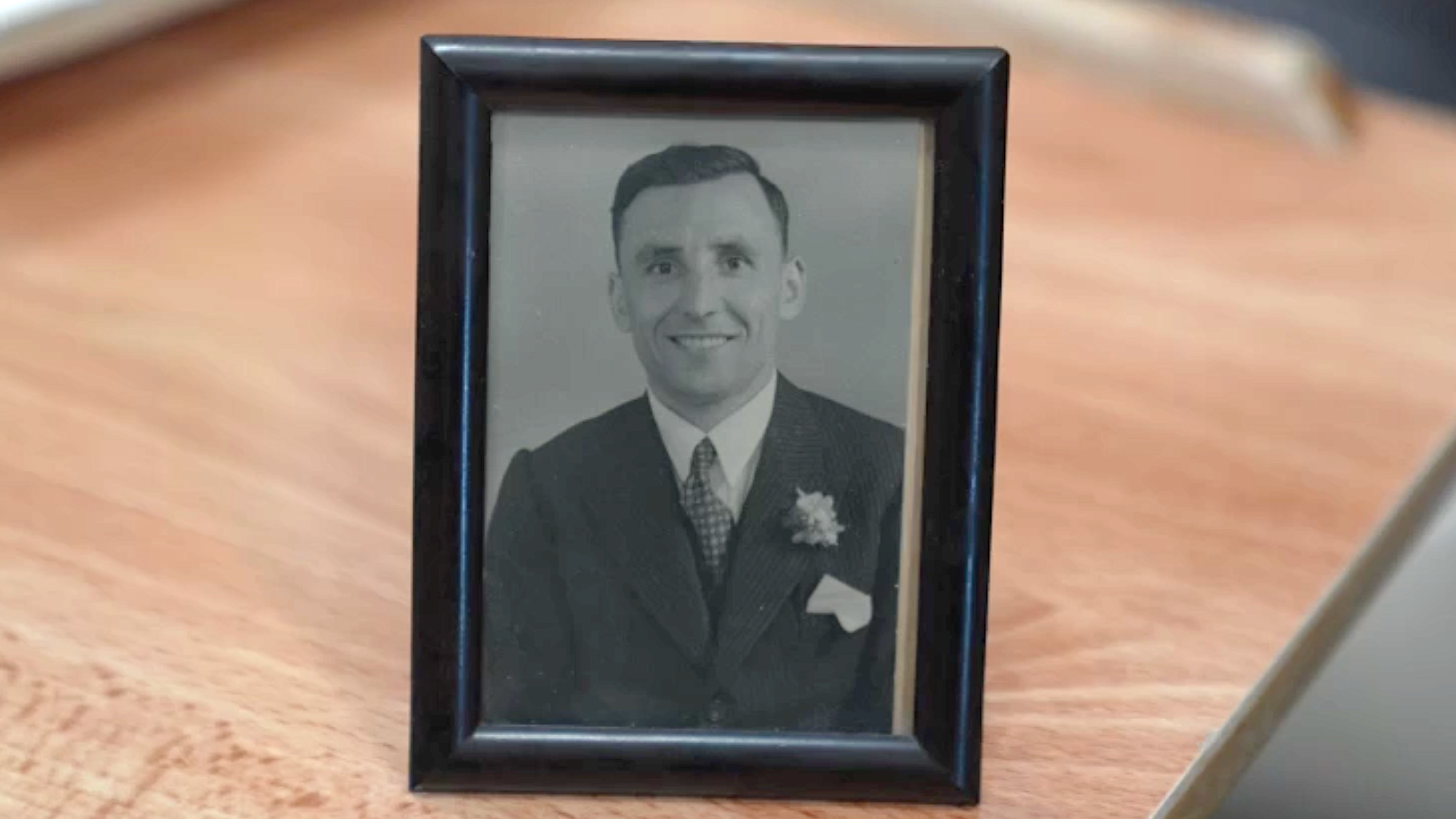 Em busca do soldado Tom: a solução do mistério do prisioneiro de guerra soviético da 2ª Guerra Mundial
