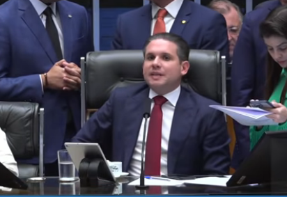 Agora para ser aprovada e seguir para o Senado, a proposta precisa de quórum qualificado de 3/5 dos deputados -  (crédito: Reprodução/Câmara dos Deputados) -Agora para ser aprovada e seguir para o Senado, a proposta precisa de quórum qualificado de 3/5 dos deputados -  (crédito: Reprodução/Câmara dos Deputados)