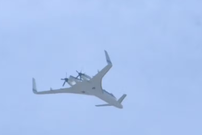 O Beechcraft Starship é uma criação do engenheiro aeronáutico Burt Rutan - (crédito: Reprodução / Reddit) O Beechcraft Starship é uma criação do engenheiro aeronáutico Burt Rutan - (crédito: Reprodução / Reddit)