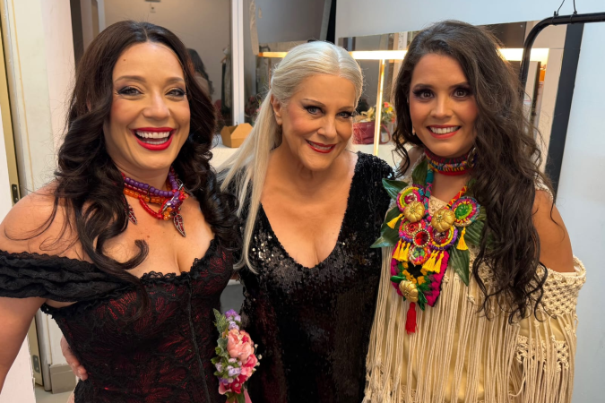 Mona Vilardo celebra parceria com Lucinha Lins no teatro - (crédito: Divulgação) Mona Vilardo celebra parceria com Lucinha Lins no teatro - (crédito: Divulgação)