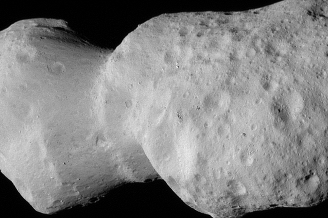 Missão Lucy encontra rocha espacial com sinais de água antiga