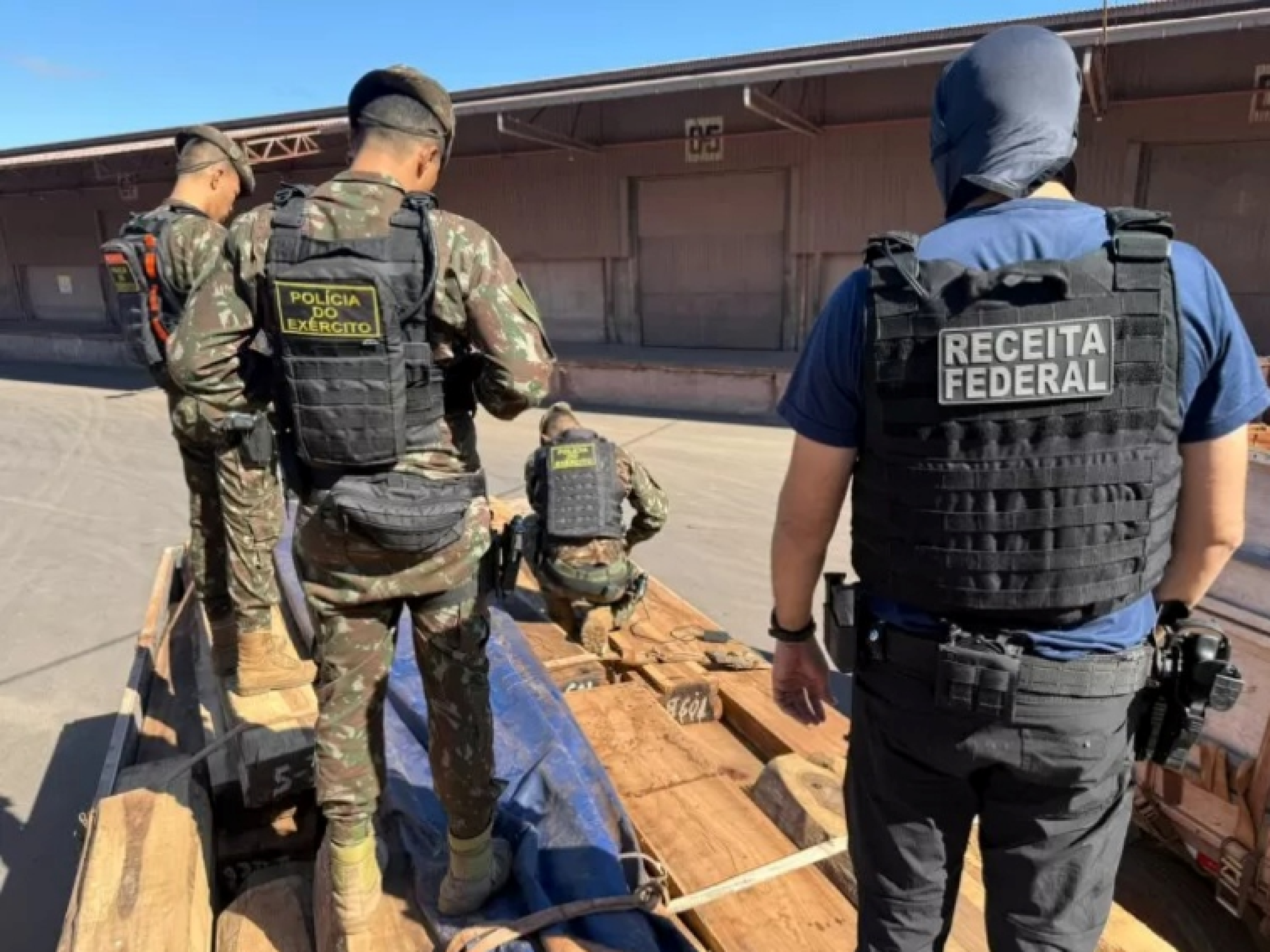 Exército atuou em operação que apreendeu cocaína líquida no MS e MT