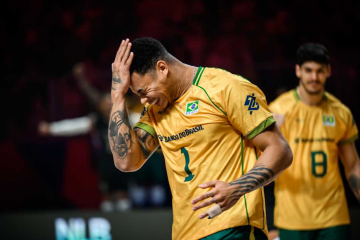 Brasil é superado pela Eslovência por 3 sets a zero na Liga das Nações de Vôleo Masculina  -  (crédito: Volleyball Nations League)