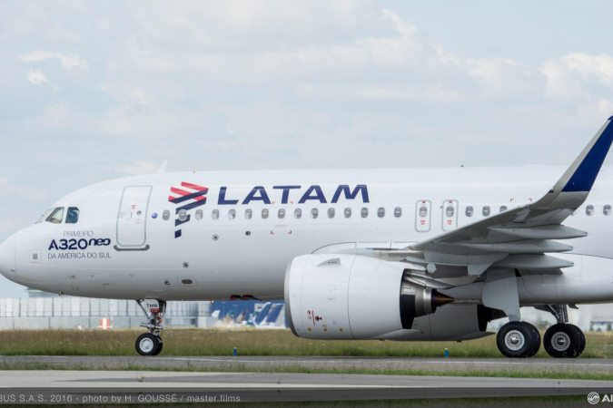 A rota Brasília–Uberlândia da LATAM é operada com aeronaves da família Airbus A320 - (crédito: Divulgação LATAM) A rota Brasília–Uberlândia da LATAM é operada com aeronaves da família Airbus A320 - (crédito: Divulgação LATAM)