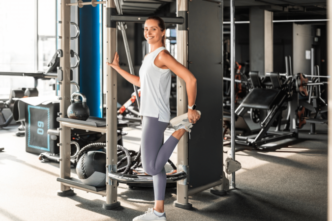 Alongar antes ou após a musculação depende de uma série de fatores (Imagem: tsyhun | Shutterstock)
- (crédito: EdiCase) Alongar antes ou após a musculação depende de uma série de fatores (Imagem: tsyhun | Shutterstock)
- (crédito: EdiCase)