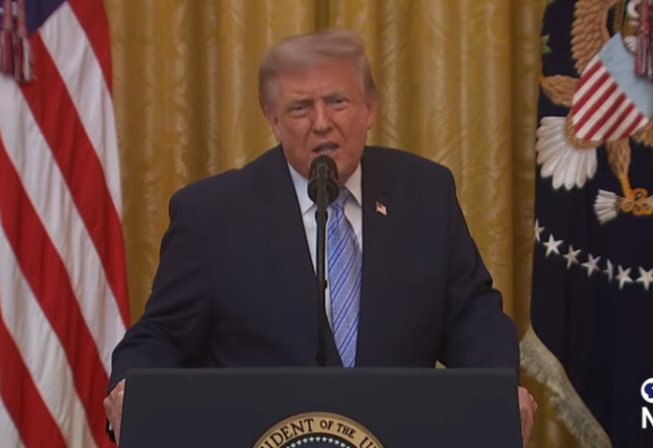 Donald Trump -  (crédito: PBS News/Reprodução)