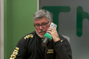 Eleito junto com Jair Bolsonaro em 2018 pelo PSL, Alexandre Frota rompeu com o ex-presidente durante o mandato legislativo - (crédito: Reprodução/YouTube/TMC News Br) Eleito junto com Jair Bolsonaro em 2018 pelo PSL, Alexandre Frota rompeu com o ex-presidente durante o mandato legislativo - (crédito: Reprodução/YouTube/TMC News Br)