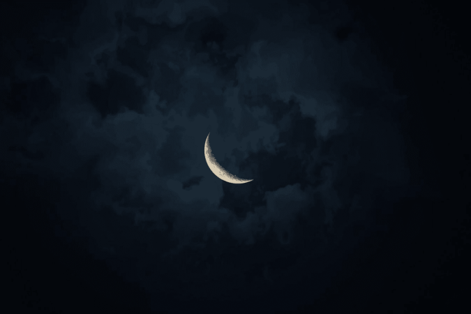 A Lua Crescente é a segunda das quatro principais fases do ciclo lunar e ocorre após a Lua Nova e antes da Lua Cheia (Imagem: aldi.abd | Shutterstock) - (crédito: EdiCase) A Lua Crescente é a segunda das quatro principais fases do ciclo lunar e ocorre após a Lua Nova e antes da Lua Cheia (Imagem: aldi.abd | Shutterstock) - (crédito: EdiCase)