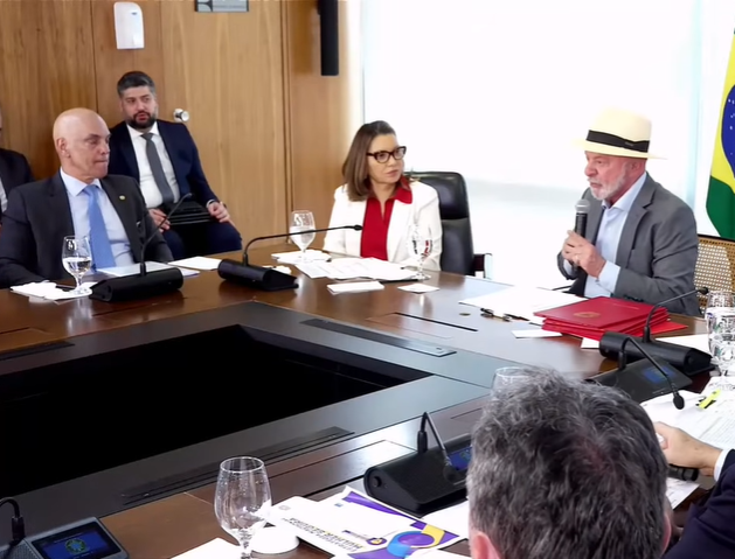 Lula ressalta combate à violência contra a mulher ao sancionar Pix Pensão