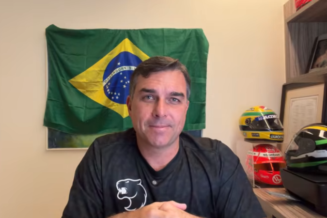 Mesmo com maior fundo eleitoral, Flávio recebe R$ 24,5 mil em vaquinha - QTU Questões do Universo