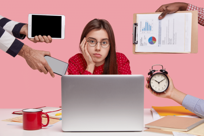 Identificar a procrastinação é o primeiro passo para desenvolver uma rotina mais eficiente (Imagem: Cast Of Thousands | Shutterstock) - (crédito: EdiCase) Identificar a procrastinação é o primeiro passo para desenvolver uma rotina mais eficiente (Imagem: Cast Of Thousands | Shutterstock) - (crédito: EdiCase)