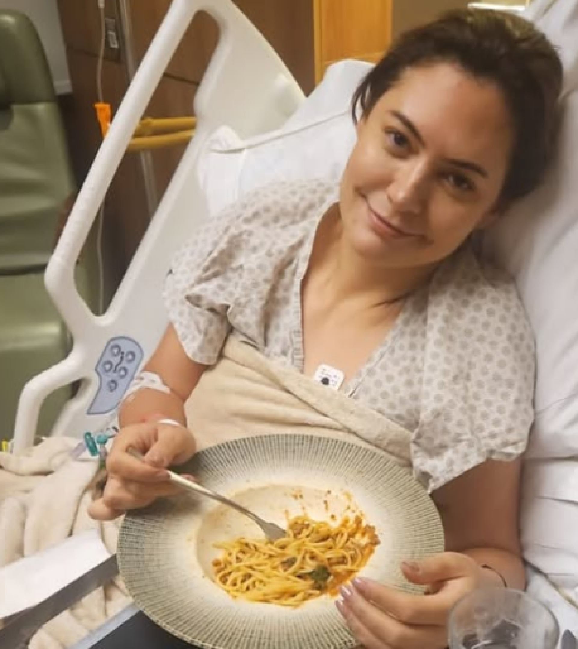Michelle Bolsonaro faz post em cama de hospital em dia conven&ccedil;&atilde;o