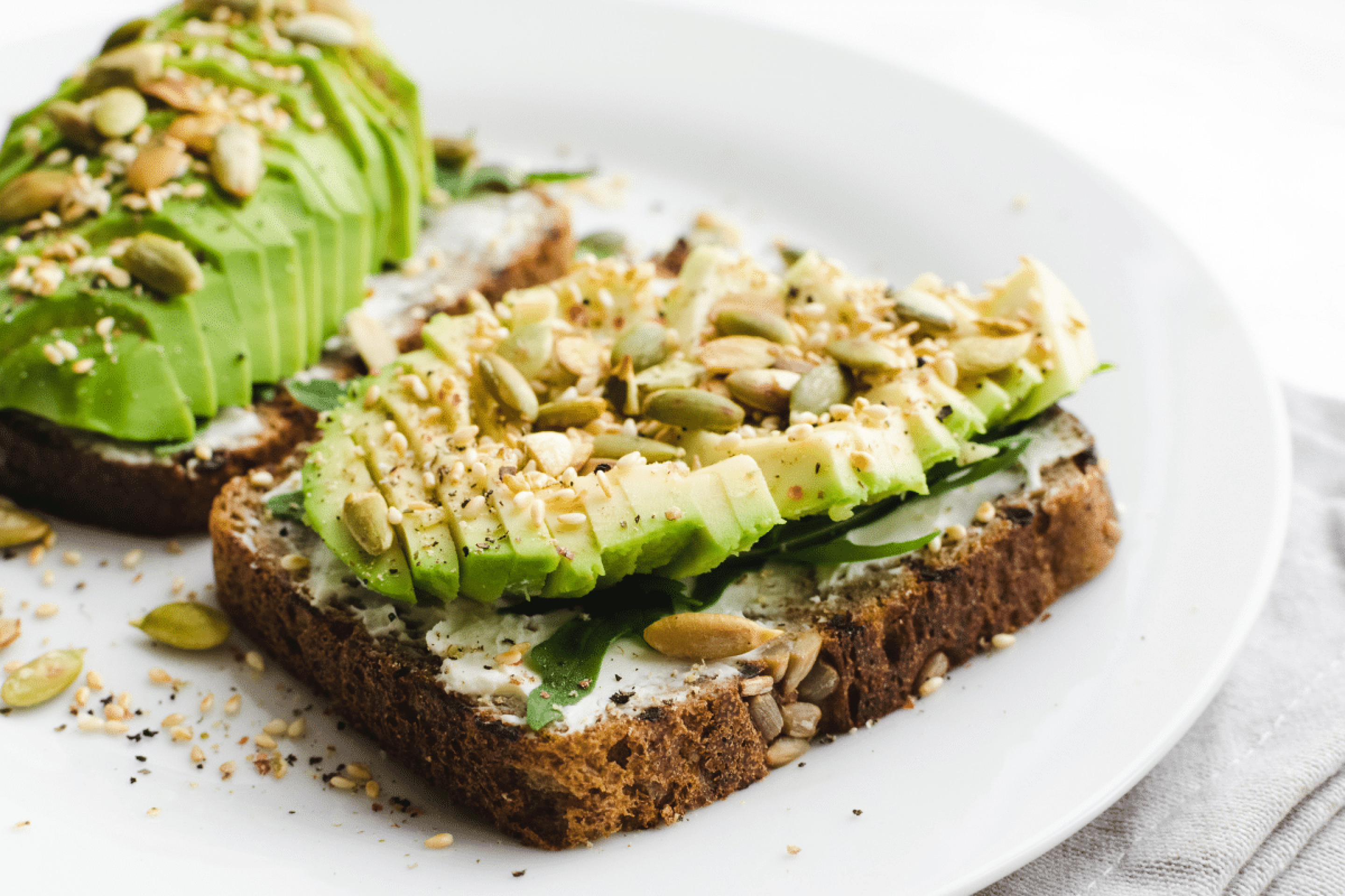 Tem colesterol alto? Veja 3 receitas saudáveis e ricas em gorduras boas para o lanche da tarde