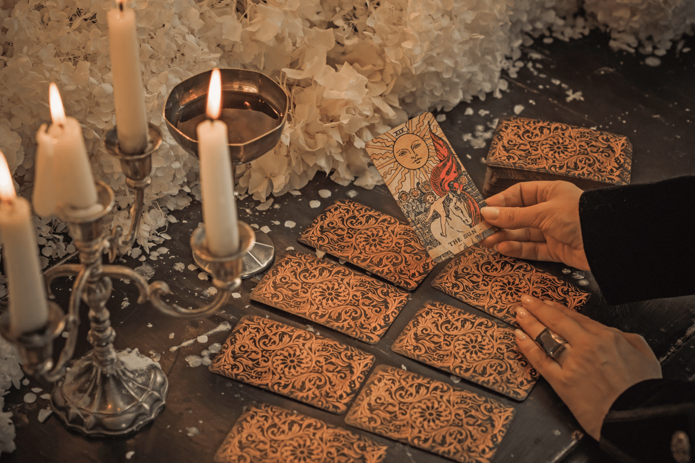 Tarot semanal: previsão para os signos de 10 a 16 de agosto de 2026