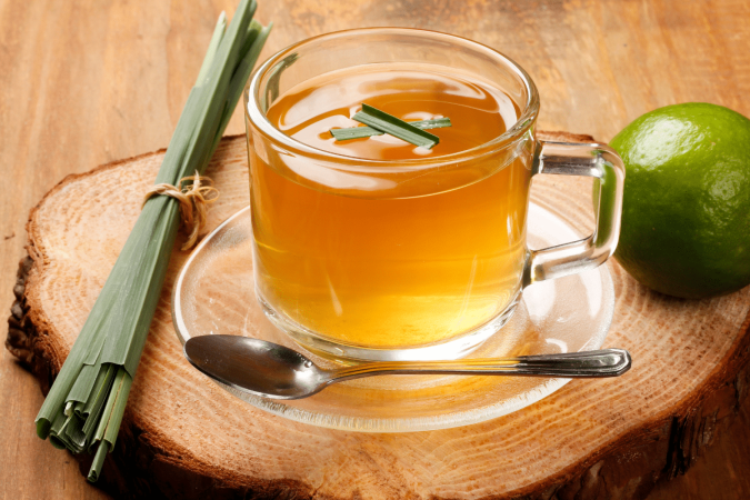Chá de capim-santo com limão (Imagem: Adao | Shutterstock)
- (crédito: EdiCase) Chá de capim-santo com limão (Imagem: Adao | Shutterstock)
- (crédito: EdiCase)
