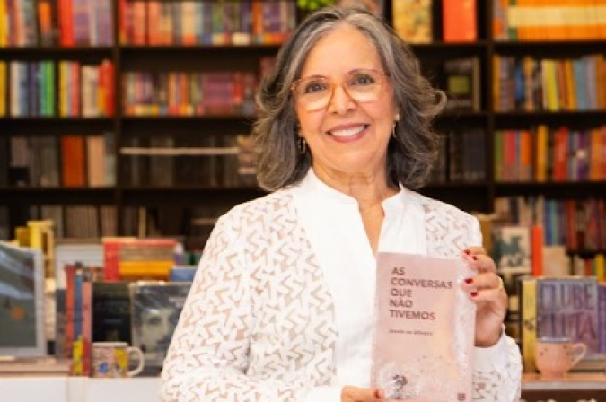 Janeth de Oliveira lança livro em que aborda memórias e sentimentos em sua narrativa afetiva - (crédito: Foto/Divulgação) Janeth de Oliveira lança livro em que aborda memórias e sentimentos em sua narrativa afetiva - (crédito: Foto/Divulgação)