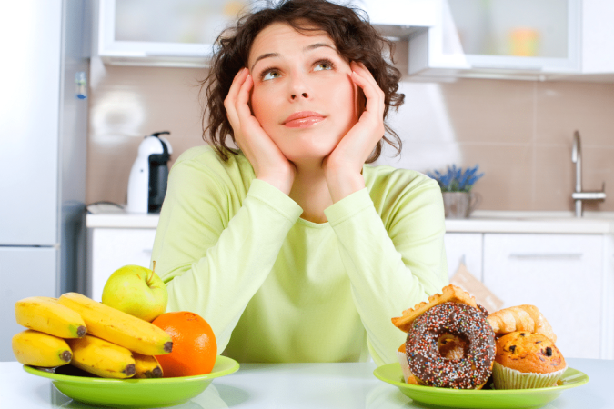 Diferenciar a fome fisiológica da fome emocional é fundamental para manter uma relação mais equilibrada com a comida (Imagem: Subbotina Anna | Shutterstock) - (crédito: EdiCase) Diferenciar a fome fisiológica da fome emocional é fundamental para manter uma relação mais equilibrada com a comida (Imagem: Subbotina Anna | Shutterstock) - (crédito: EdiCase)