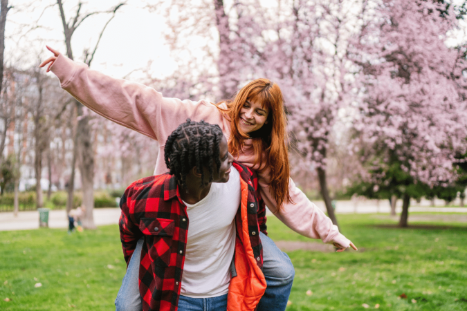 Para alguns signos, o fim de semana poderá ser especialmente interessante no amor (Imagem: koldo_studio | Shutterstock) - (crédito: EdiCase) Para alguns signos, o fim de semana poderá ser especialmente interessante no amor (Imagem: koldo_studio | Shutterstock) - (crédito: EdiCase)