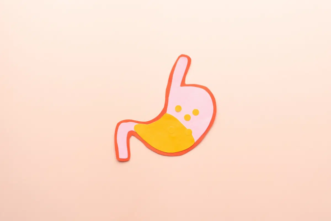A alimentação exerce um papel importante no controle dos sintomas da gastrite autoimune (Imagem: Orawan Pattarawimonchai | Shutterstock) - (crédito: EdiCase) A alimentação exerce um papel importante no controle dos sintomas da gastrite autoimune (Imagem: Orawan Pattarawimonchai | Shutterstock) - (crédito: EdiCase)