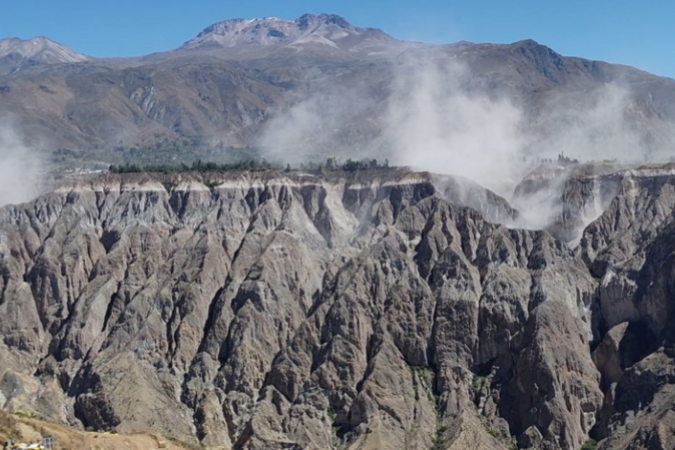 Sismo na Colômbia causou estragos em cidades como Cali - (crédito: EPA) Sismo na Colômbia causou estragos em cidades como Cali - (crédito: EPA)