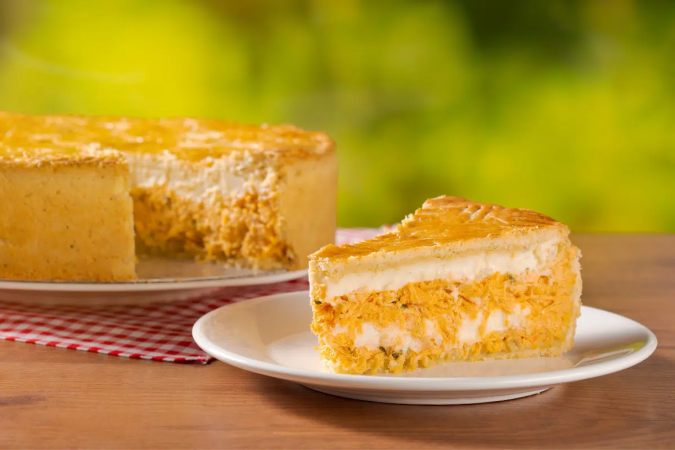 Torta proteica de frango com requeijão (Imagem: Andre Polvani | Shutterstock) - (crédito: EdiCase) Torta proteica de frango com requeijão (Imagem: Andre Polvani | Shutterstock) - (crédito: EdiCase)
