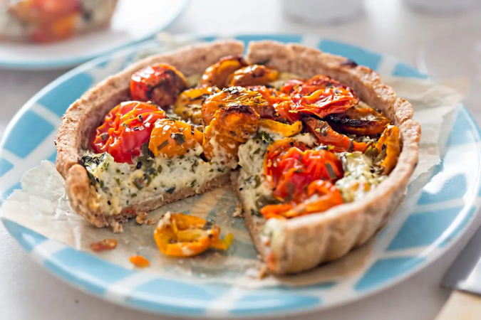 Torta crocante de tomate seco com muçarela (Imagem: Bartosz Luczak | Shutterstock) - (crédito: EdiCase) Torta crocante de tomate seco com muçarela (Imagem: Bartosz Luczak | Shutterstock) - (crédito: EdiCase)