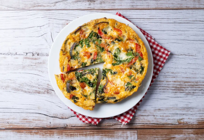 Frittata de ora-pro-nóbis com vegetais (Imagem: etorres | Shutterstock) -  (crédito: EdiCase) -Frittata de ora-pro-nóbis com vegetais (Imagem: etorres | Shutterstock) -  (crédito: EdiCase)