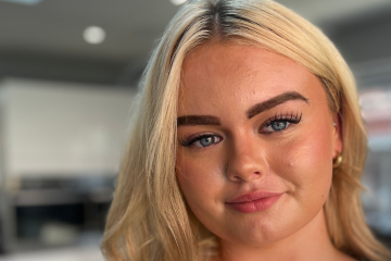 'Tomava morfina para a dor até que os médicos descobriram que eu tinha endometriose aos 13 anos' -  (crédito: BBC Geral)