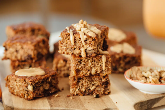 Bolo de liquidificador proteico (Imagem: Marko Milivojevic | Shutterstock) - (crédito: EdiCase) Bolo de liquidificador proteico (Imagem: Marko Milivojevic | Shutterstock) - (crédito: EdiCase)