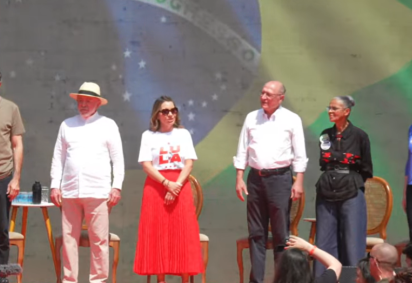 Chapa liderada por Lula, em São Paulo, Marina Silva, Simone Tebet e Fernando Haddad discursaram no ato realizado no interior paulista -  (crédito: Reprodução/Youtube Lula) -Chapa liderada por Lula, em São Paulo, Marina Silva, Simone Tebet e Fernando Haddad discursaram no ato realizado no interior paulista -  (crédito: Reprodução/Youtube Lula)