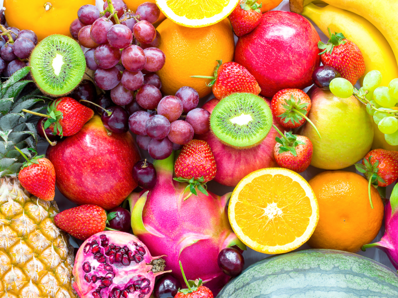 As frutas típicas da primavera oferecem nutrientes importantes para o organismo (Imagem: CHALERMCHAI99 | Shutterstock) -  (crédito: EdiCase)