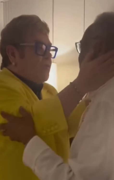 Elton John exalta Gilberto Gil em encontro no camarim do Rock in Rio 2026 - (crédito: Reprodução / @gilbertogil) Elton John exalta Gilberto Gil em encontro no camarim do Rock in Rio 2026 - (crédito: Reprodução / @gilbertogil)
