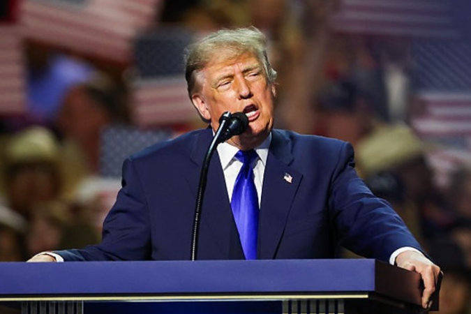 4 pontos da fala de Trump em evento eleitoral: 'US$ 5 mil para cada americano' e guerra do Irã vai acabar 'após eleição' - (crédito: Getty Images) 4 pontos da fala de Trump em evento eleitoral: 'US$ 5 mil para cada americano' e guerra do Irã vai acabar 'após eleição' - (crédito: Getty Images)