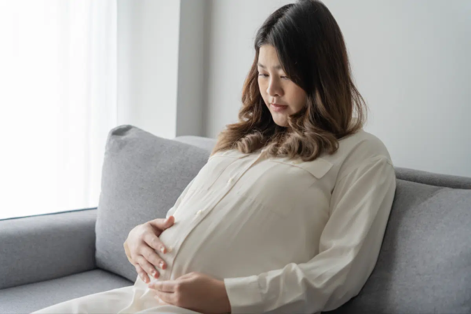 O peso de tentar ser uma mãe perfeita pode ir além da culpa e contribuir para a depressão (Imagem: Lee Charlie | Shutterstock) - (crédito: EdiCase) O peso de tentar ser uma mãe perfeita pode ir além da culpa e contribuir para a depressão (Imagem: Lee Charlie | Shutterstock) - (crédito: EdiCase)