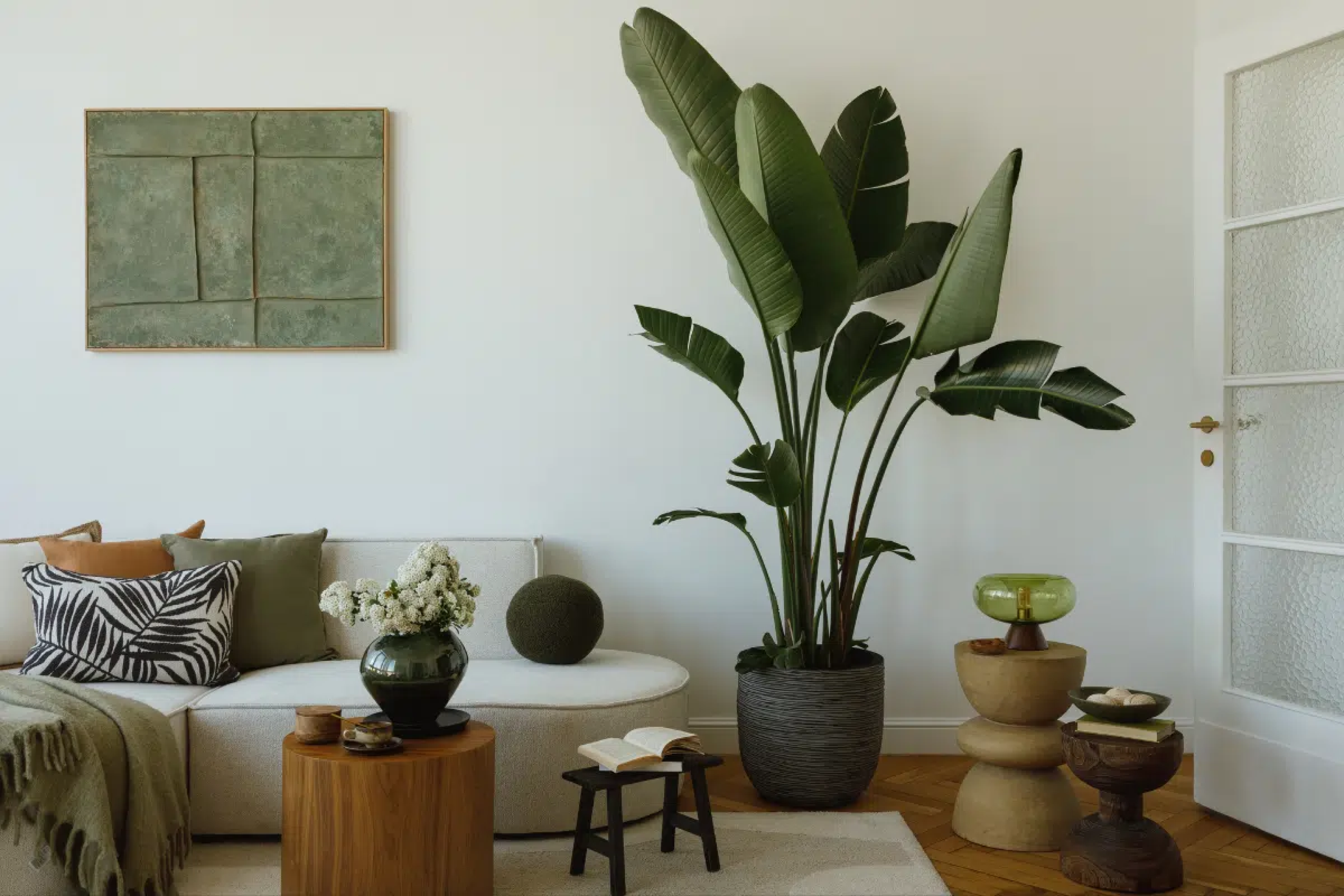 Cores, materiais naturais e mais: 7 tendências de decoração para a primavera