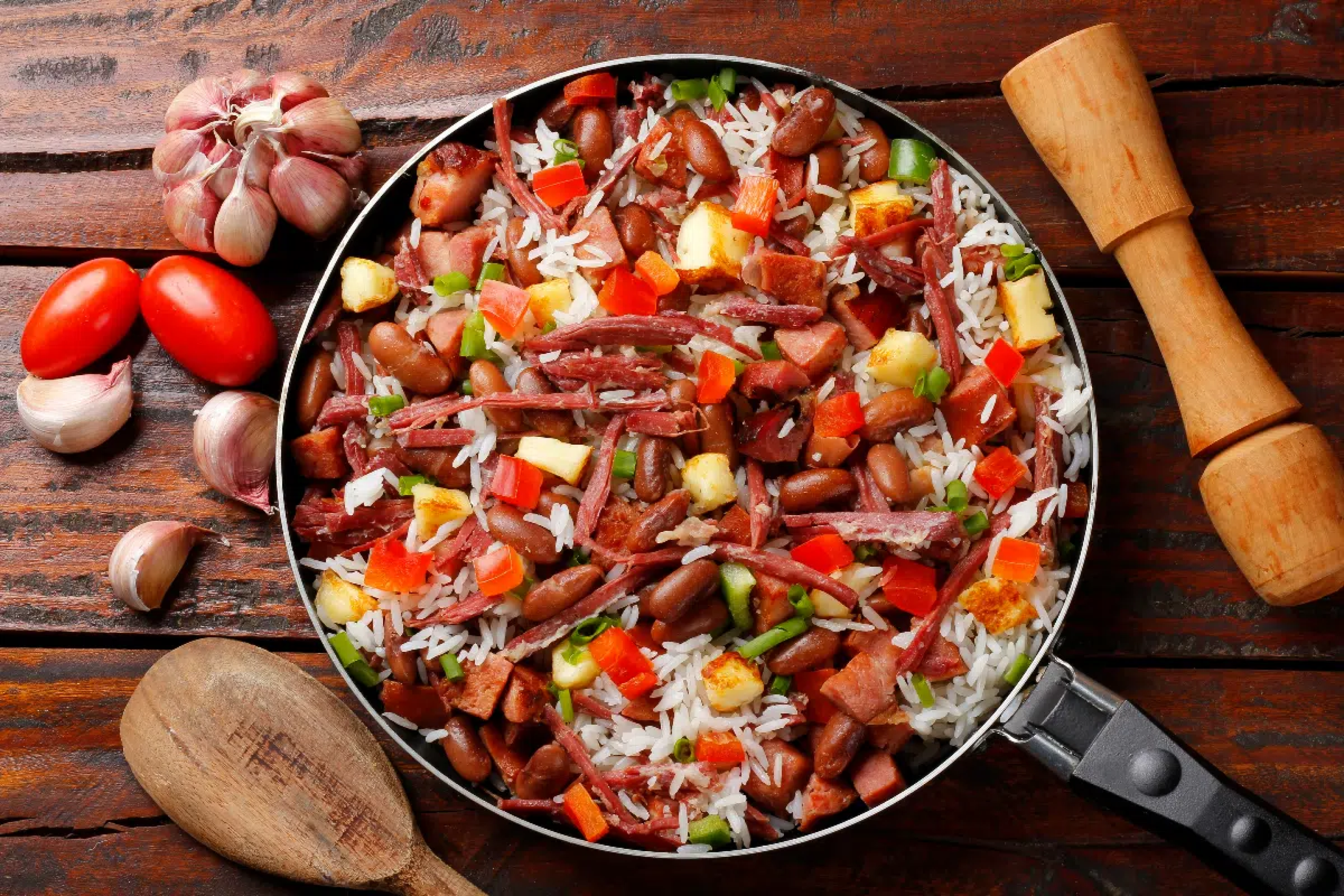 Muito além da carne de sol com mandioca: veja 3 receitas para o jantar 