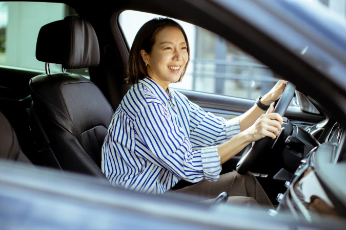 Manter a atenção, respeitar a distância segura e adaptar a velocidade são atitudes que ajudam a prevenir acidentes durante os deslocamentos (Imagem: BGStock72 | Shutterstock) - (crédito: EdiCase) Manter a atenção, respeitar a distância segura e adaptar a velocidade são atitudes que ajudam a prevenir acidentes durante os deslocamentos (Imagem: BGStock72 | Shutterstock) - (crédito: EdiCase)